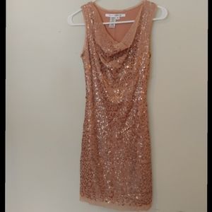 Max Studio | Rose Gold Sequin Bodycon Dress👗